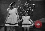 Immagine di Sfilata di moda New York United States USA, 1944, secondo 58 filmato di repertorio 65675071248