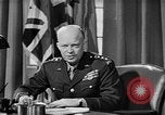 Standbild Dwight D Eisenhower Vereinigtes Königreich, 1944, aus Sekunde 40 historischem Filmmaterial Videoclip 65675071260