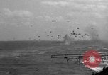 Immagine di Giapponese attacco aria Oceano Pacifico, 1945, secondo 46 filmato di repertorio 65675071264