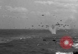 Immagine di Giapponese attacco aria Oceano Pacifico, 1945, secondo 48 filmato di repertorio 65675071264