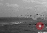 Immagine di Giapponese attacco aria Oceano Pacifico, 1945, secondo 49 filmato di repertorio 65675071264