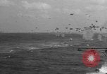 Immagine di Giapponese attacco aria Oceano Pacifico, 1945, secondo 51 filmato di repertorio 65675071264