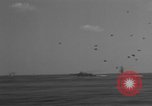 Standbild japanische Air Attack Pazifik, 1945, aus Sekunde 25 historischem Filmmaterial Videoclip 65675071267