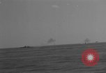 Standbild japanische Air Attack Pazifik, 1945, aus Sekunde 41 historischem Filmmaterial Videoclip 65675071267