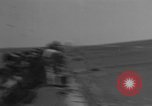 Standbild japanische Air Attack Pazifik, 1945, aus Sekunde 42 historischem Filmmaterial Videoclip 65675071267