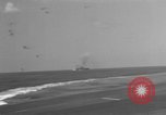 Standbild japanische Air Attack Pazifik, 1945, aus Sekunde 44 historischem Filmmaterial Videoclip 65675071267