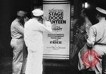 Standbild Bühne stars United States USA, 1942, aus Sekunde 9 historischem Filmmaterial Videoclip 65675071270