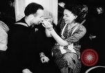 Standbild Bühne stars United States USA, 1942, aus Sekunde 24 historischem Filmmaterial Videoclip 65675071270