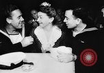 Standbild Bühne stars United States USA, 1942, aus Sekunde 30 historischem Filmmaterial Videoclip 65675071270