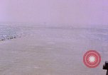 Standbild F6Fs und Douglas SBD Dauntless auf Flight Deck der USS Lexington Pazifik, 1944, aus Sekunde 32 historischem Filmmaterial Videoclip 65675071278