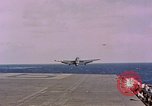 Standbild Flugdeck Operationen Pazifik, 1944, aus Sekunde 35 historischem Filmmaterial Videoclip 65675071280
