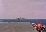 Standbild Flugdeck Operationen Pazifik, 1944, aus Sekunde 47 historischem Filmmaterial Videoclip 65675071280