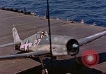 Standbild US Navy Squadron VF-16 an Bord der USS Lexington (CV-16) Pazifik, 1944, aus Sekunde 10 historischem Filmmaterial Videoclip 65675071281