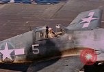 Standbild US Navy Squadron VF-16 an Bord der USS Lexington (CV-16) Pazifik, 1944, aus Sekunde 57 historischem Filmmaterial Videoclip 65675071281
