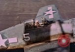 Standbild US Navy Squadron VF-16 an Bord der USS Lexington (CV-16) Pazifik, 1944, aus Sekunde 58 historischem Filmmaterial Videoclip 65675071281