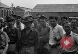 Standbild japanische Kriegsgefangene Mukden Mandschurei, 1945, aus Sekunde 12 historischem Filmmaterial Videoclip 65675071283