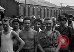 Standbild japanische Kriegsgefangene Mukden Mandschurei, 1945, aus Sekunde 16 historischem Filmmaterial Videoclip 65675071283
