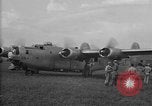 Standbild amerikanischen Kriegsgefangenen Mukden Mandschurei, 1945, aus Sekunde 15 historischem Filmmaterial Videoclip 65675071285