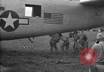 Standbild amerikanischen Kriegsgefangenen Mukden Mandschurei, 1945, aus Sekunde 23 historischem Filmmaterial Videoclip 65675071285