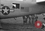 Standbild amerikanischen Kriegsgefangenen Mukden Mandschurei, 1945, aus Sekunde 26 historischem Filmmaterial Videoclip 65675071285