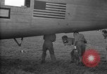 Standbild amerikanischen Kriegsgefangenen Mukden Mandschurei, 1945, aus Sekunde 32 historischem Filmmaterial Videoclip 65675071285