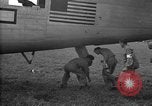 Standbild amerikanischen Kriegsgefangenen Mukden Mandschurei, 1945, aus Sekunde 34 historischem Filmmaterial Videoclip 65675071285