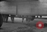 Standbild amerikanischen Kriegsgefangenen Mukden Mandschurei, 1945, aus Sekunde 38 historischem Filmmaterial Videoclip 65675071285