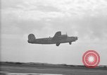 Standbild amerikanischen Kriegsgefangenen Mukden Mandschurei, 1945, aus Sekunde 50 historischem Filmmaterial Videoclip 65675071285