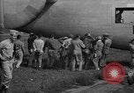 Standbild amerikanischen Kriegsgefangenen Mukden Mandschurei, 1945, aus Sekunde 58 historischem Filmmaterial Videoclip 65675071285