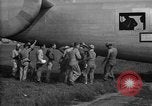 Standbild amerikanischen Kriegsgefangenen Mukden Mandschurei, 1945, aus Sekunde 62 historischem Filmmaterial Videoclip 65675071285