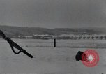 Standbild 101st Airborne Division Bastogne Belgien, 1945, aus Sekunde 1 historischem Filmmaterial Videoclip 65675071304