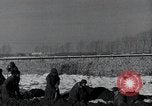 Standbild 101st Airborne Division Bastogne Belgien, 1945, aus Sekunde 7 historischem Filmmaterial Videoclip 65675071304