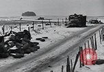 Standbild 101st Airborne Division Bastogne Belgien, 1945, aus Sekunde 29 historischem Filmmaterial Videoclip 65675071304