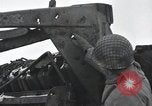 Standbild 101st Airborne Division Bastogne Belgien, 1945, aus Sekunde 37 historischem Filmmaterial Videoclip 65675071304