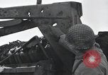 Standbild 101st Airborne Division Bastogne Belgien, 1945, aus Sekunde 38 historischem Filmmaterial Videoclip 65675071304