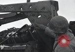 Standbild 101st Airborne Division Bastogne Belgien, 1945, aus Sekunde 39 historischem Filmmaterial Videoclip 65675071304