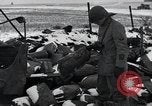 Standbild 101st Airborne Division Bastogne Belgien, 1945, aus Sekunde 47 historischem Filmmaterial Videoclip 65675071304