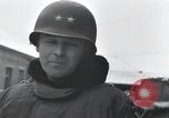 Standbild 101st Airborne Division Bastogne Belgien, 1945, aus Sekunde 55 historischem Filmmaterial Videoclip 65675071304