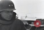 Standbild 101st Airborne Division Bastogne Belgien, 1945, aus Sekunde 57 historischem Filmmaterial Videoclip 65675071304
