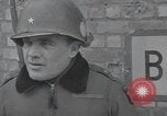 Standbild 101st Airborne Division Bastogne Belgien, 1945, aus Sekunde 59 historischem Filmmaterial Videoclip 65675071304