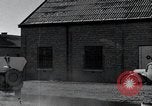 Image Les travailleurs de la Croix-Rouge Bastogne Belgique, 1945, de la seconde 4 séquences d'archives historiques vidéo 65675071306