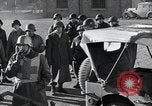 Image Les travailleurs de la Croix-Rouge Bastogne Belgique, 1945, de la seconde 15 séquences d'archives historiques vidéo 65675071306