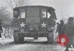Standbild 101st Airborne Division Bastogne Belgien, 1945, aus Sekunde 13 historischem Filmmaterial Videoclip 65675071307