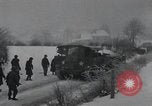 Standbild 101st Airborne Division Bastogne Belgien, 1945, aus Sekunde 19 historischem Filmmaterial Videoclip 65675071307