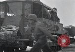 Standbild 101st Airborne Division Bastogne Belgien, 1945, aus Sekunde 34 historischem Filmmaterial Videoclip 65675071307