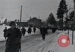 Standbild 101st Airborne Division Bastogne Belgien, 1945, aus Sekunde 59 historischem Filmmaterial Videoclip 65675071307