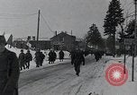 Standbild 101st Airborne Division Bastogne Belgien, 1945, aus Sekunde 60 historischem Filmmaterial Videoclip 65675071307
