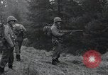 Immagine di Stati Uniti 1° Divisione Belgio, 1944, secondo 44 filmato di repertorio 65675071309
