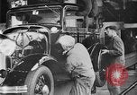 Standbild Ford automobile Anlagenerweiterung bei Depressionen Dearborn Michigan USA, 1932, aus Sekunde 56 historischem Filmmaterial Videoclip 65675071314