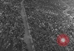 Immagine di American Football match United States USA, 1945, secondo 36 filmato di repertorio 65675071316